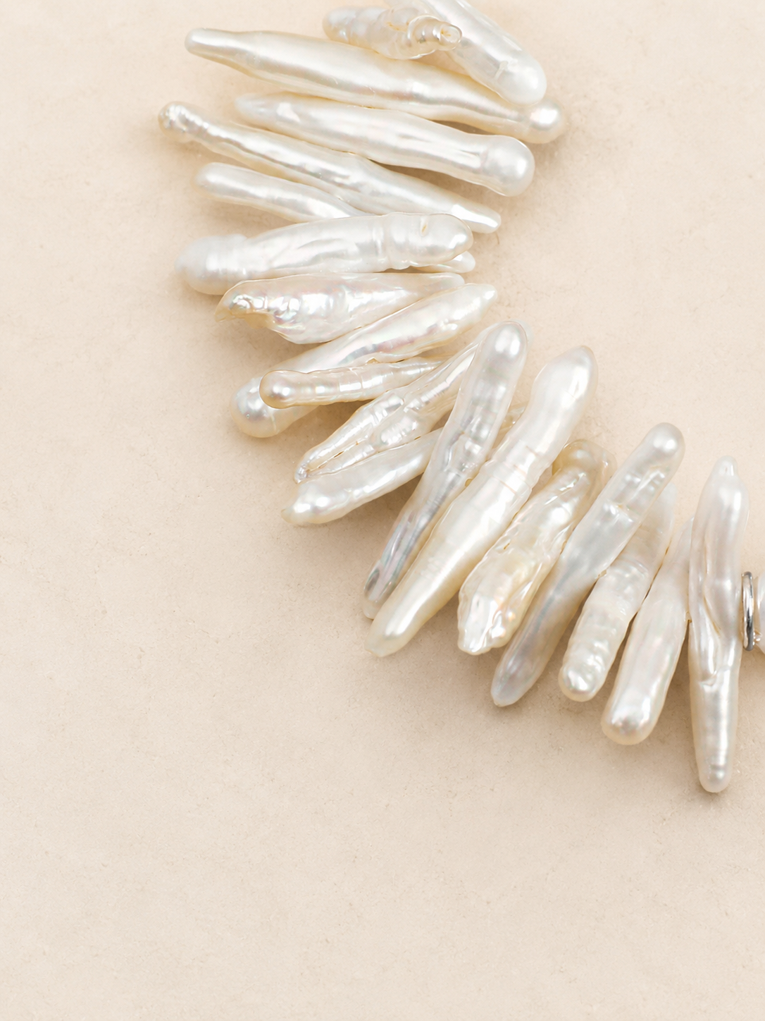 White Crystal Beads & Stick Baroque Pearl Bracelet | Handmade Natural Jewelry | KAZE